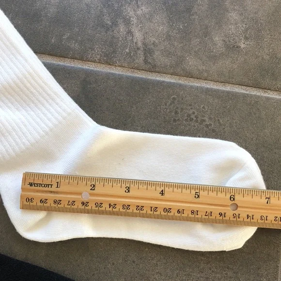 PINK women’s crew sox - Picture 4 of 8